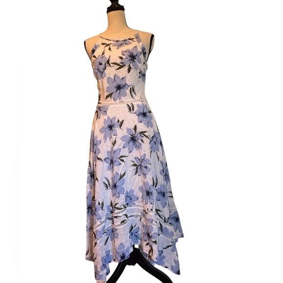 Lulus Zahara Blue & White Floral Midi Dress – Size Small - Picture 5 of 6